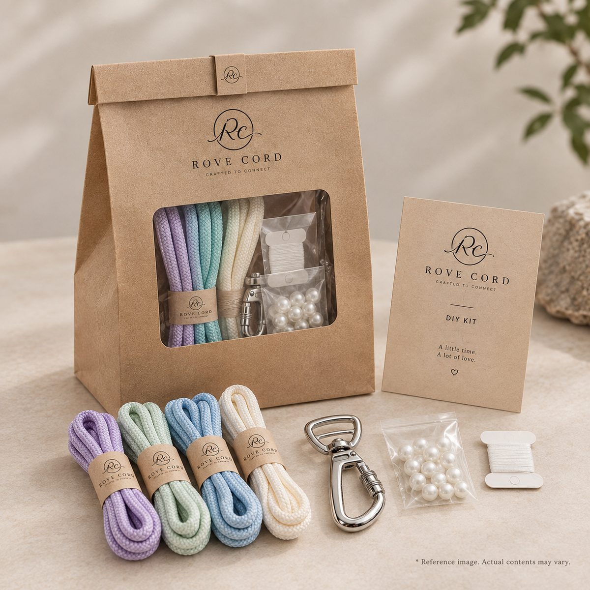 The Complete Guide to Paracord Dog Leashes: Strength, Comfort, and Longevity